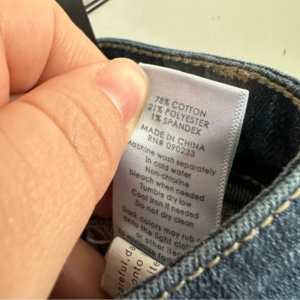 Bullhead‎ Denim Mid-Rise Skinniest Skinny Jeans | Dark Wash - Picture 6 of 8